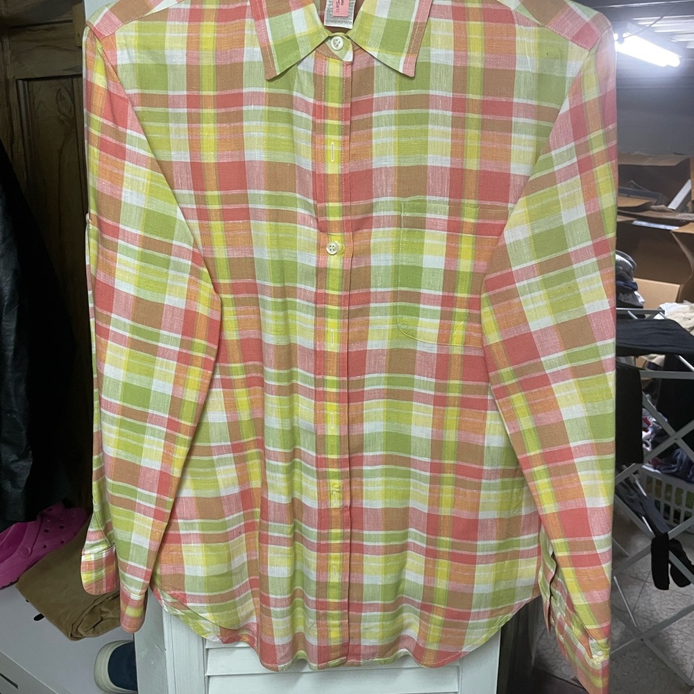 100% linen vintage Jones New York pink and green Plaid button down shirt
